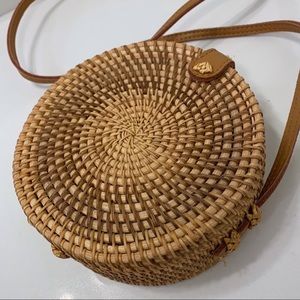 Rattan circle crossbody straw purse NWOT